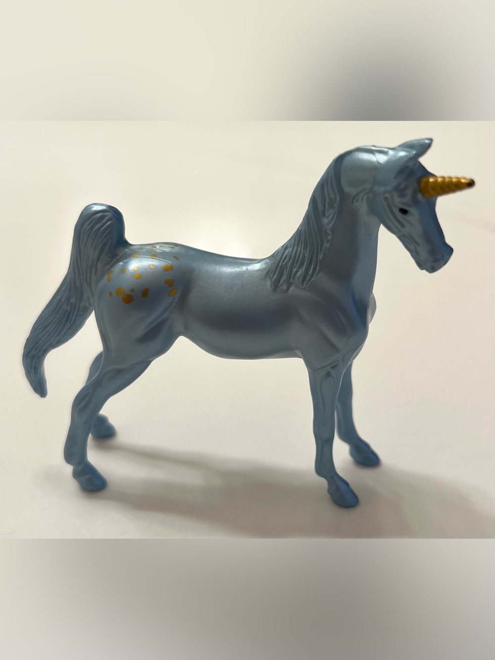 Blue Breyer Stablemates Unicorn